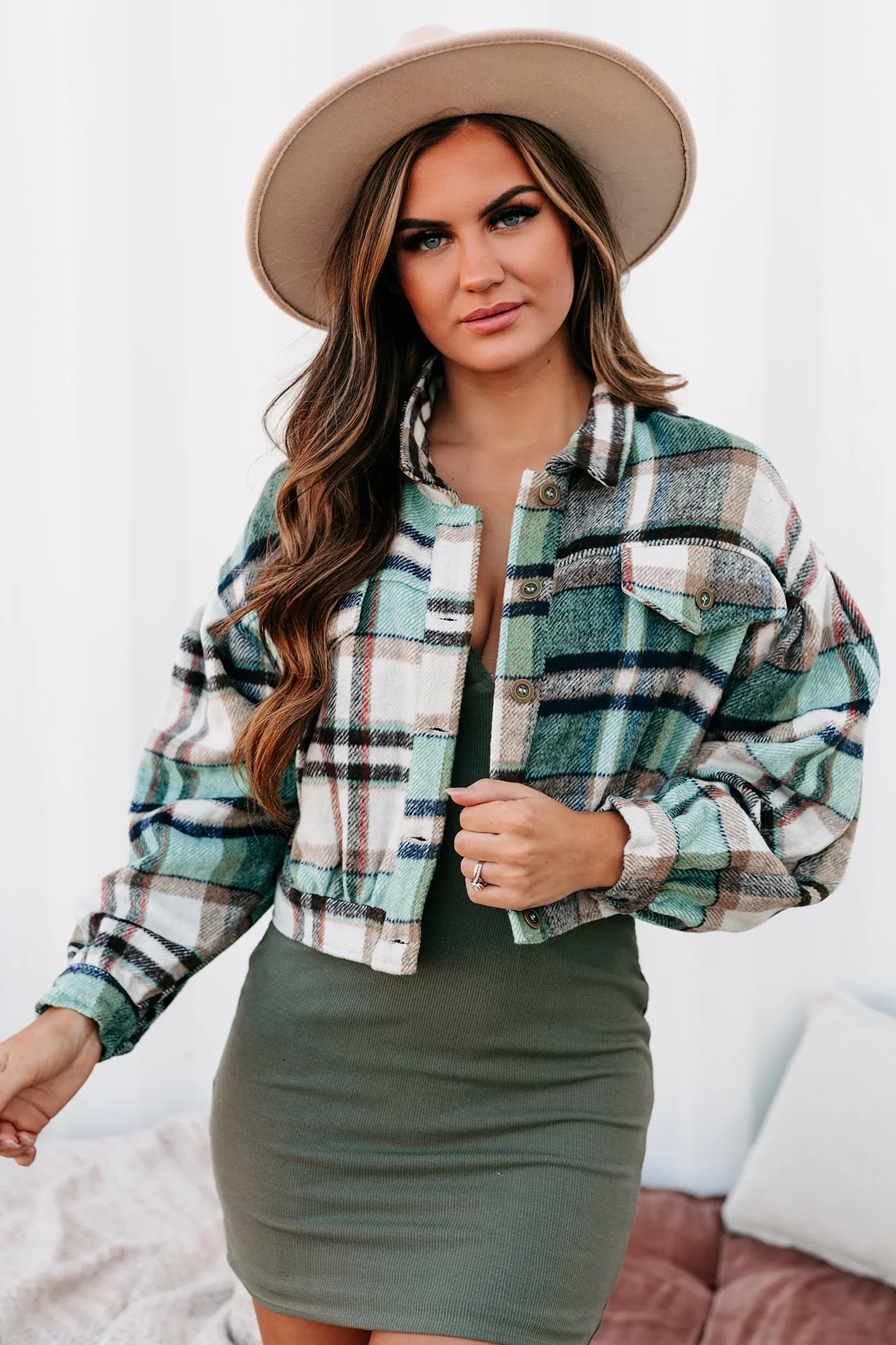 Central Park Scene Cropped Plaid Jacket (Green)